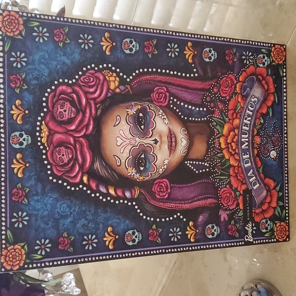 Barbie Dia de Muertos 2022 Barbie Collector Doll - Picture 6 of 11